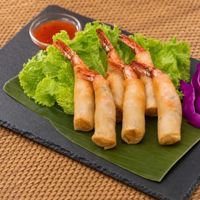 SHRIMP ROLL.